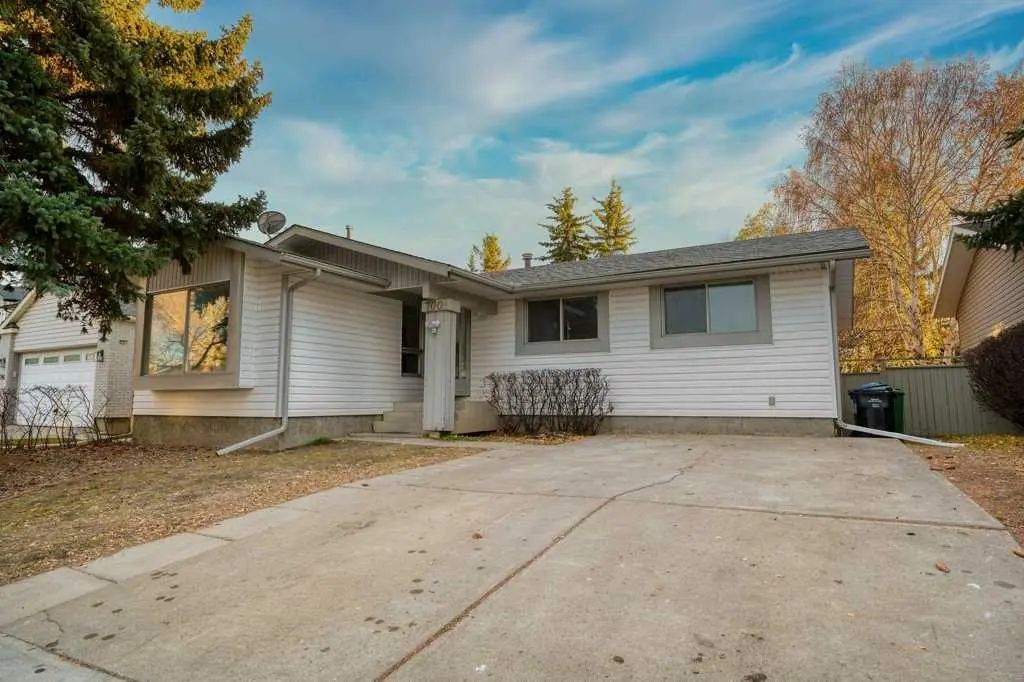 Xxx Woodpark Boulevard Sw Calgary Alberta T2W3R7 Woodlands Details