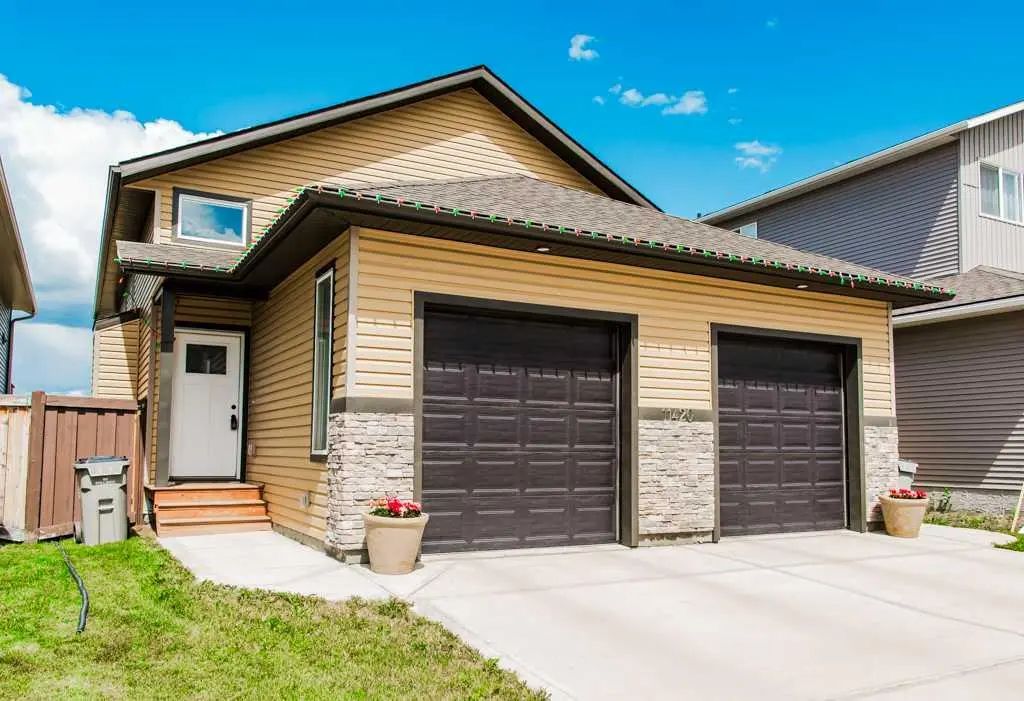 Xxxxx Xxx Avenue  Grande Prairie Alberta T8V6T2 Westgate Details