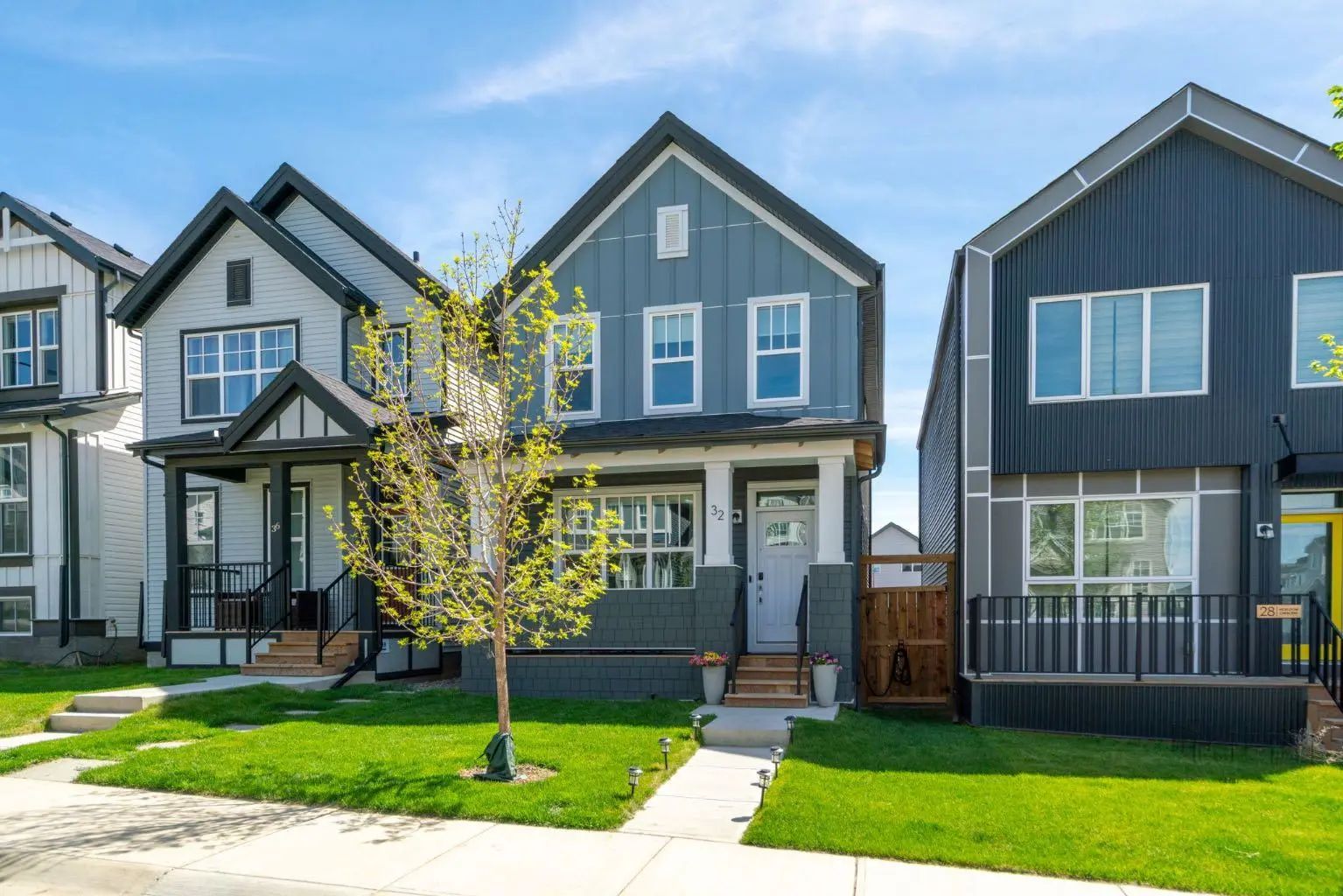 Xx Heirloom Crescent Se Calgary Alberta T3S 0H1 Rangeview Details