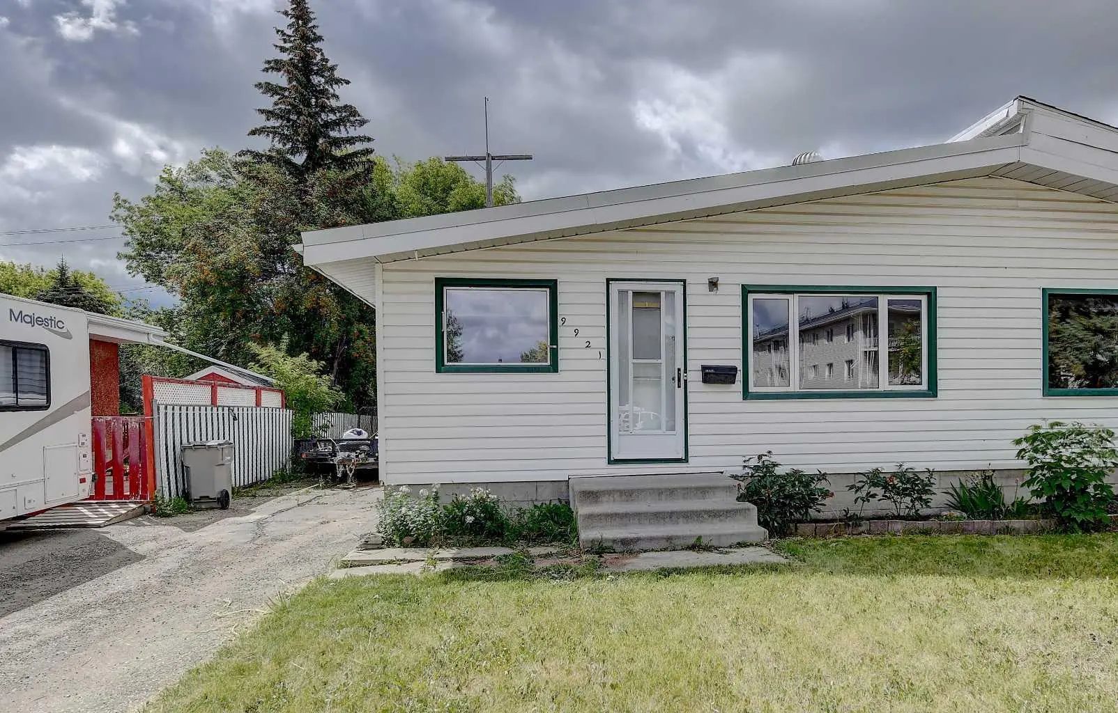 Xxxx Xx Avenue  Grande Prairie Alberta T8V 0H7 Highland Park Details