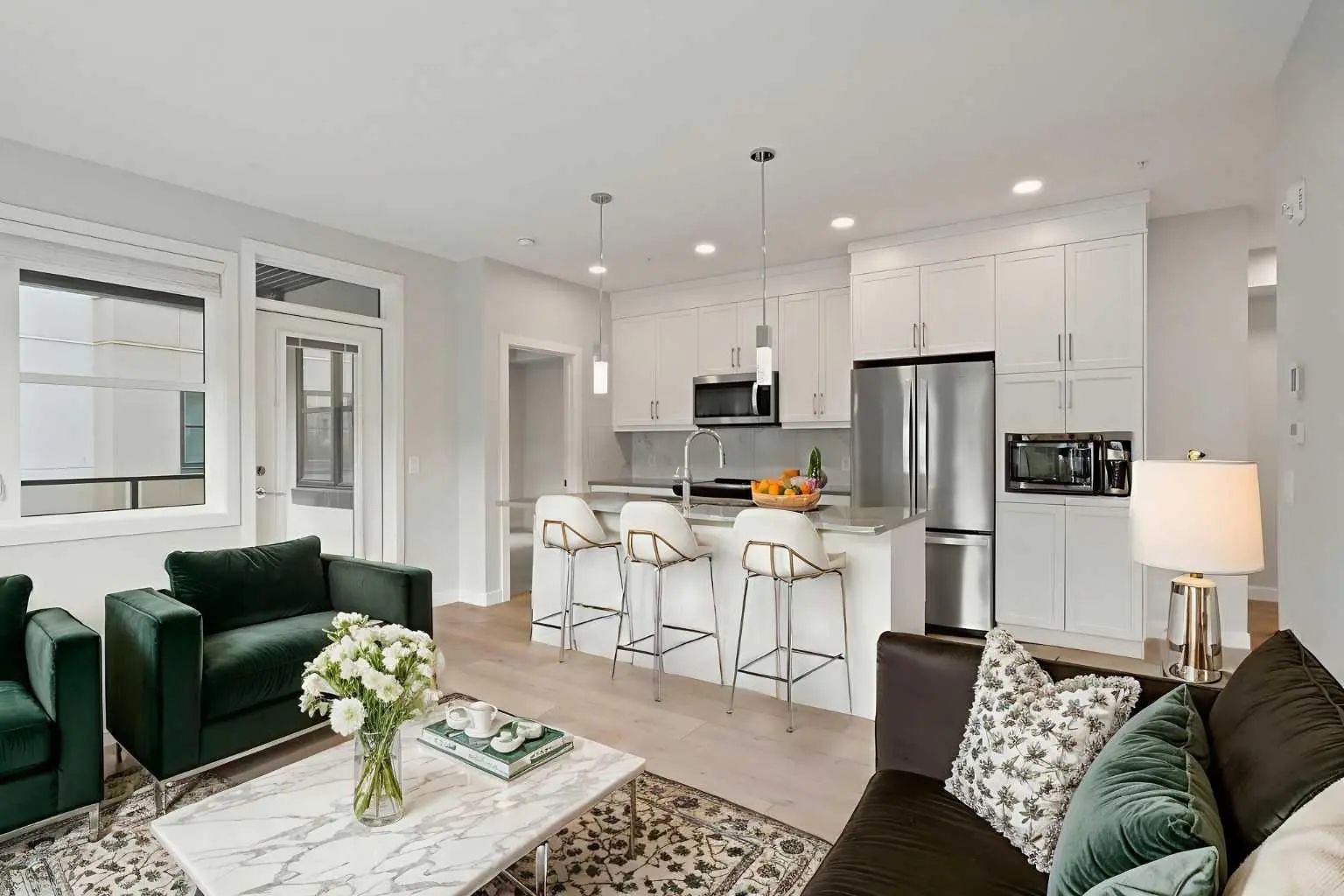 Xxxx, Xx Greenbriar Place Nw Calgary Alberta T3B 5P3 Greenwood/Greenbriar Details