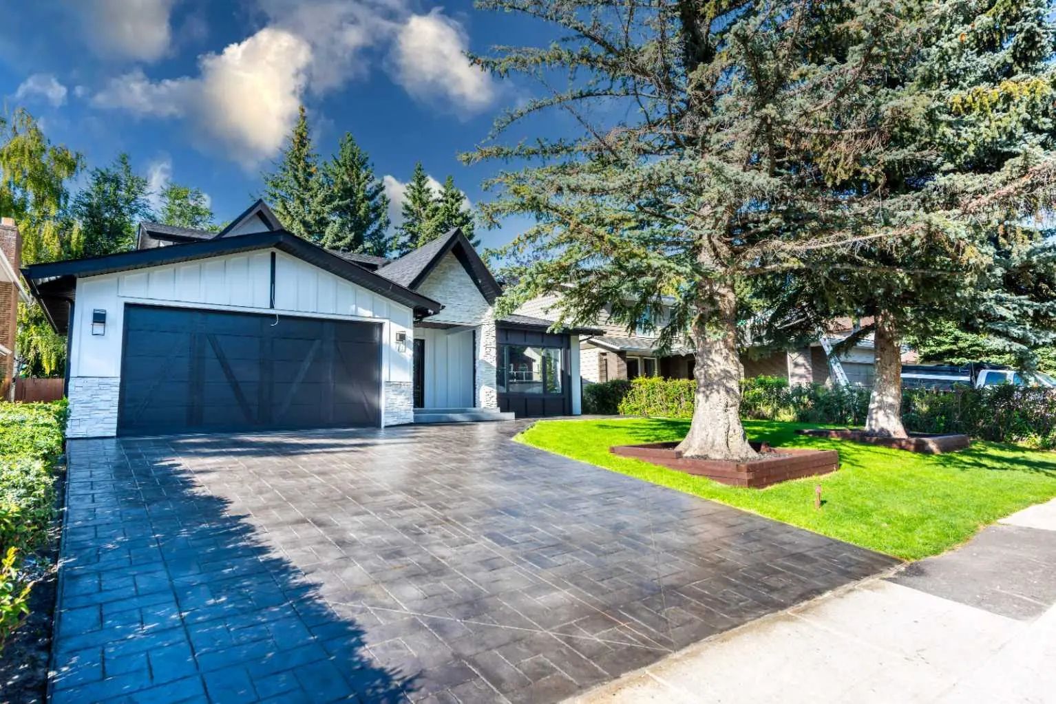 Xxx Pump Hill Crescent Sw Calgary Alberta T2V 4L5 Pump Hill Details