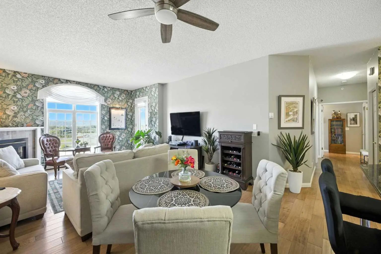 Xxx Xxxx Dalhousie Drive Nw Calgary Alberta T3A 5Y7 Dalhousie Details