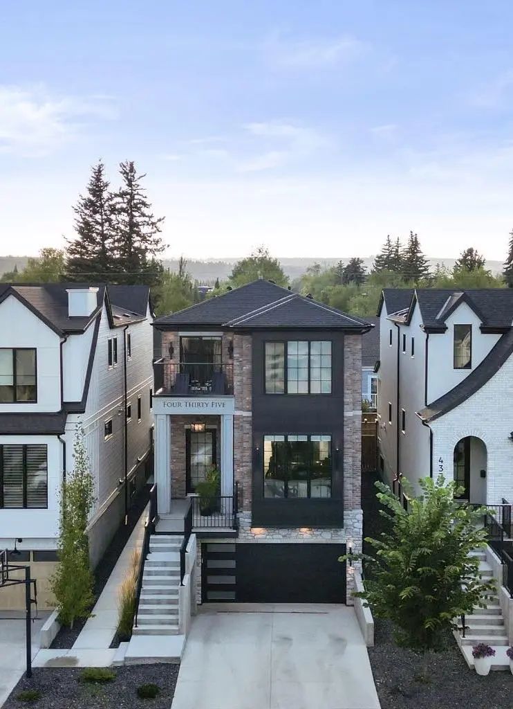 Xxx Xxa Street Nw Calgary Alberta T2N 2H3 West Hillhurst Details