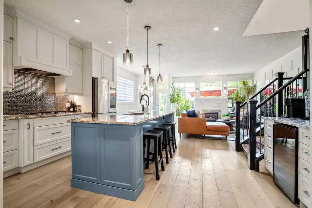 Xxxx X Avenue Nw Calgary Alberta T2N 0S6 West Hillhurst Details