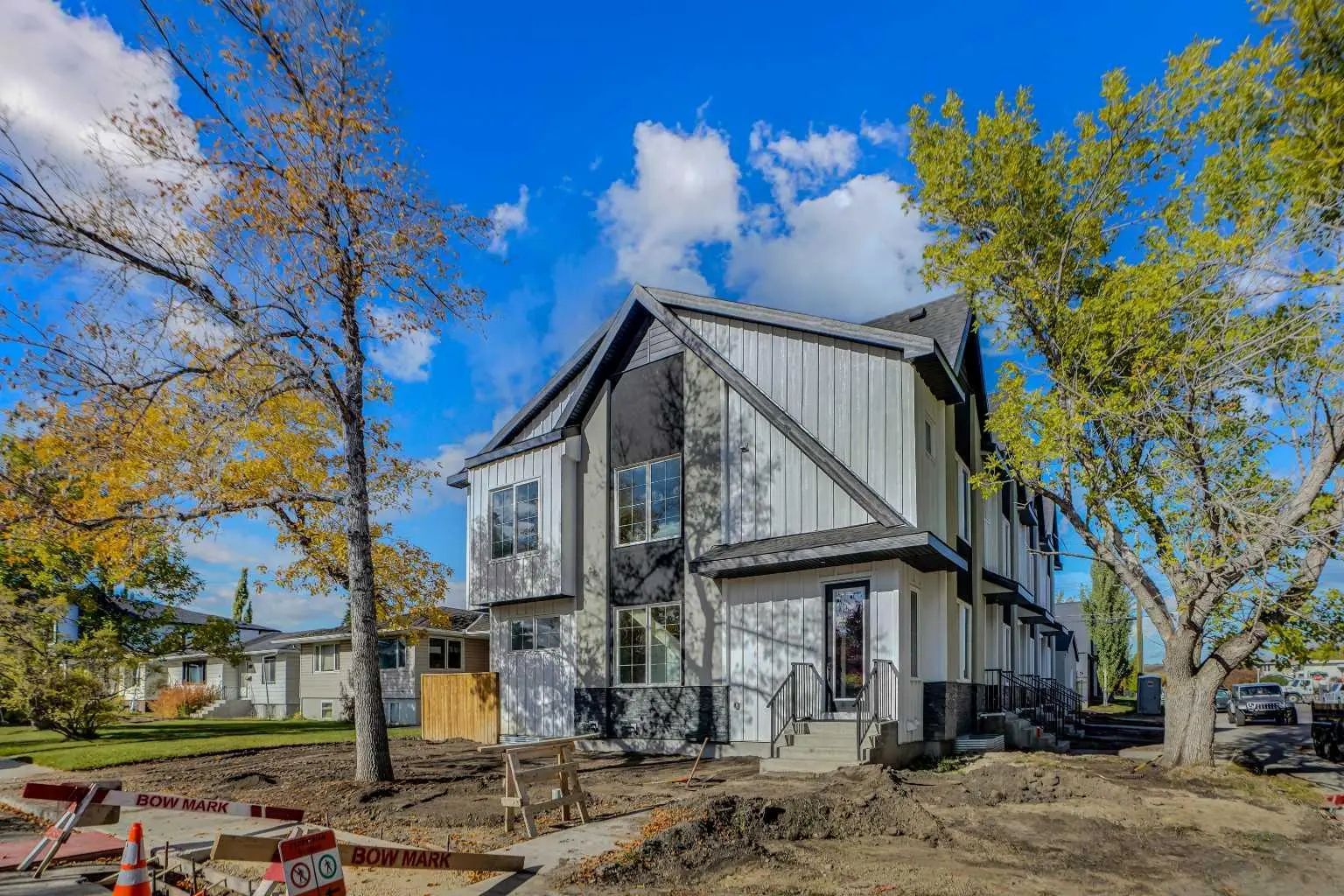 Xxxx Xx Avenue Nw Calgary Alberta T2M 1B5 Capitol Hill Details
