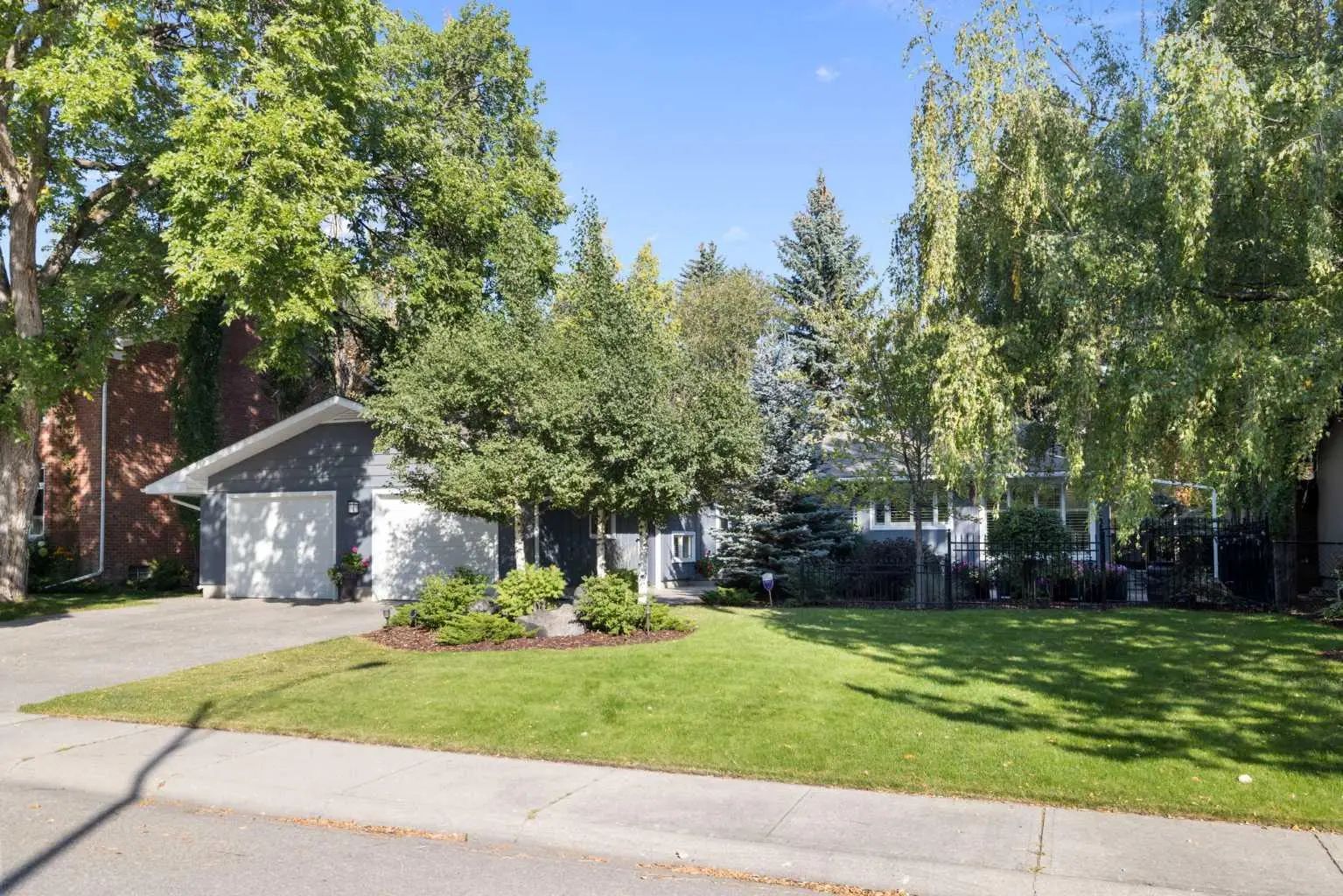 Xx Medford Place Sw Calgary Alberta T2V 2E8 Mayfair Details