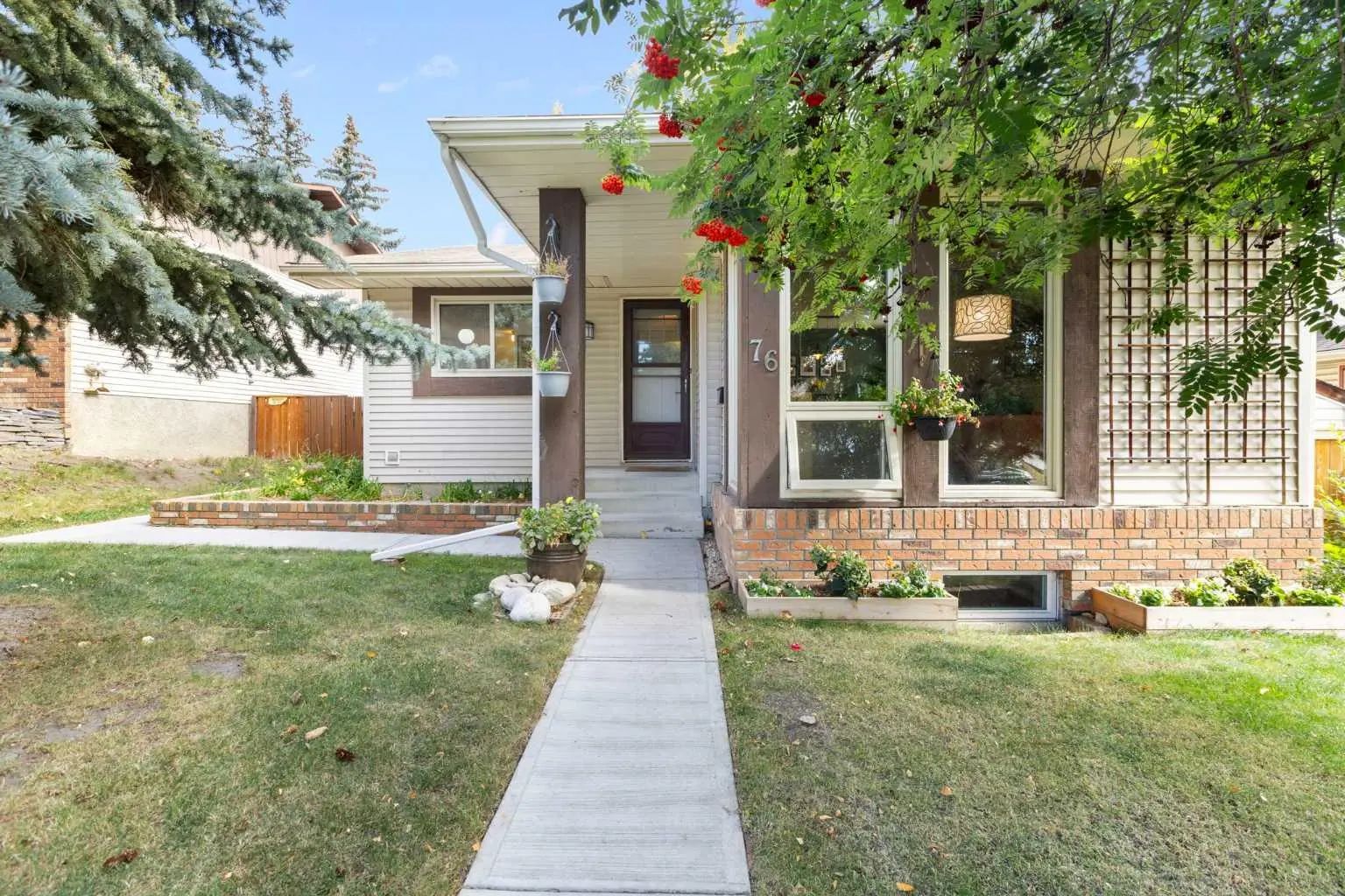 Xx Edgedale Drive Nw Calgary Alberta T3A 2R4 Edgemont Details