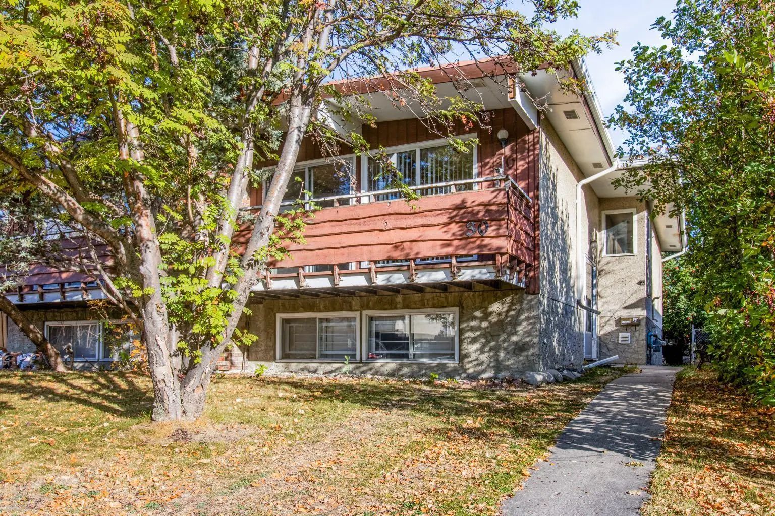 Xx & Xx Dalton Bay Nw Calgary Alberta T3A 1H8 Dalhousie Details