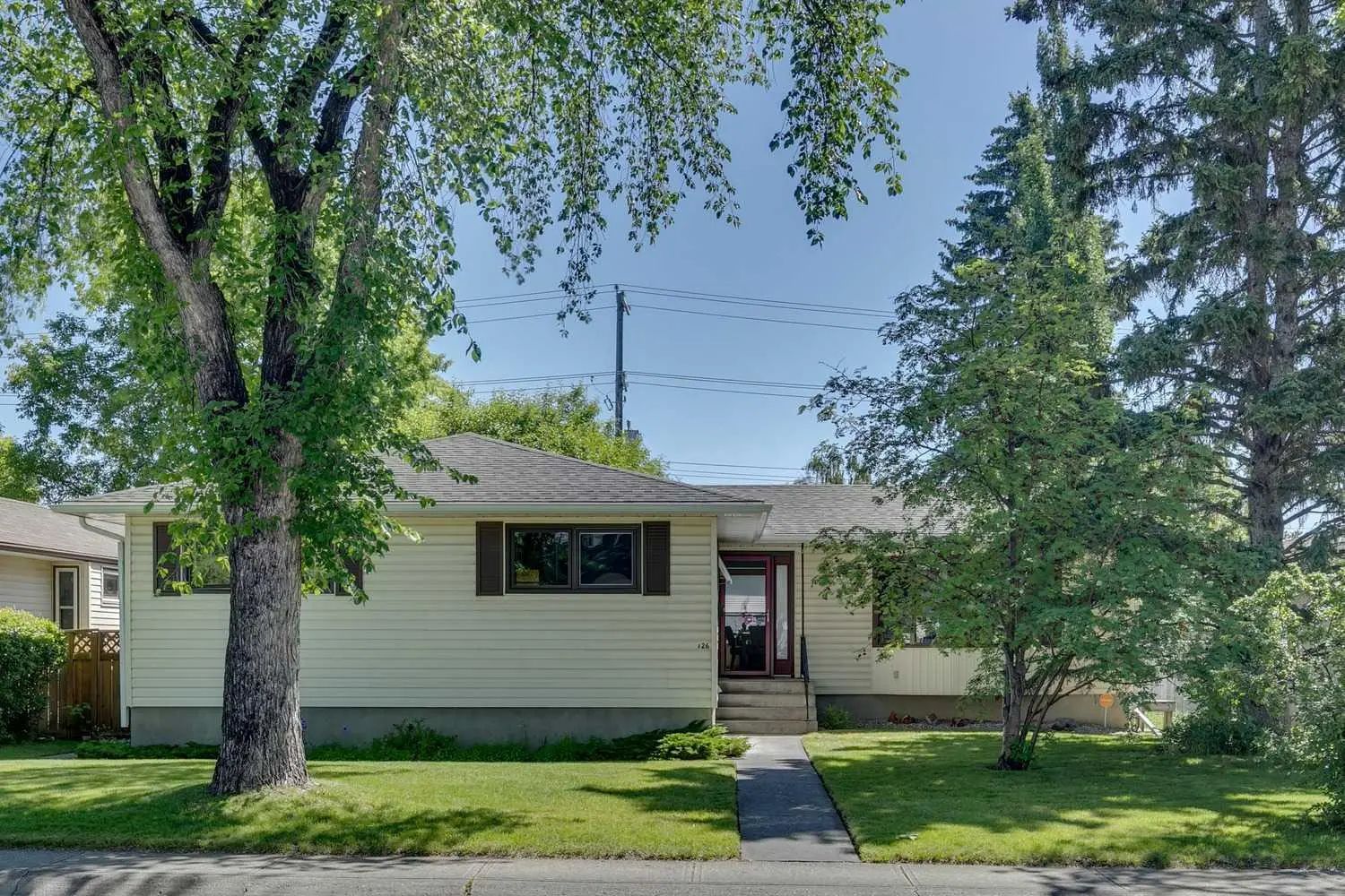 Xxx Westwood Drive Sw Calgary Alberta T3C 2V7 Westgate Details