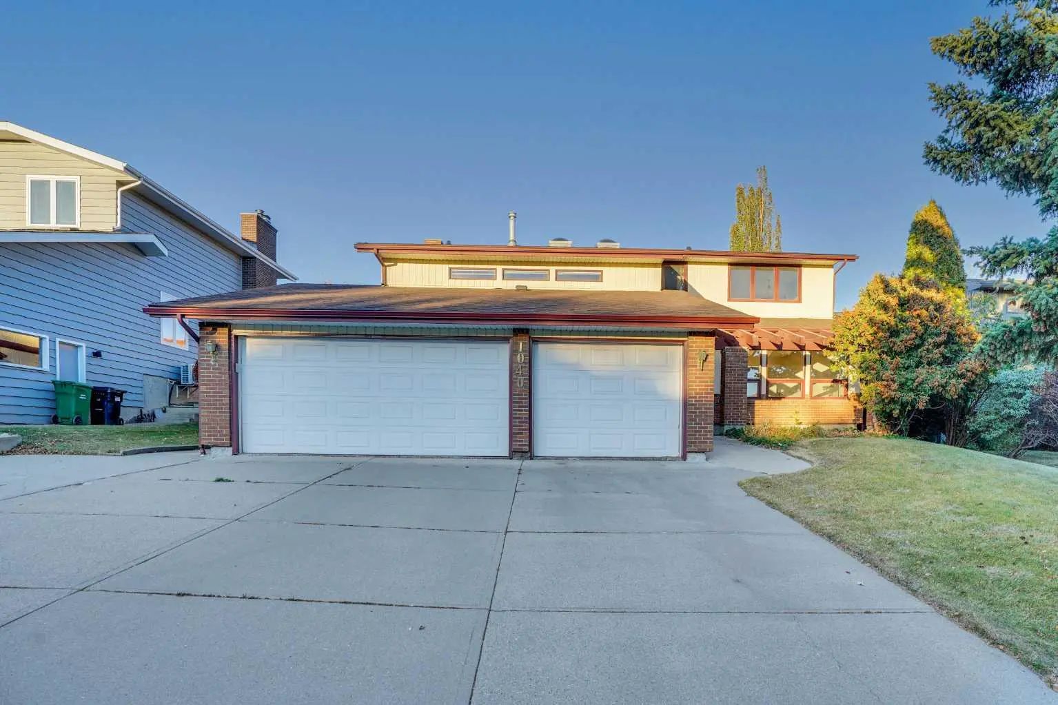 Xxxx Edgemont Road Nw Calgary Alberta T3A2J3 Edgemont Details
