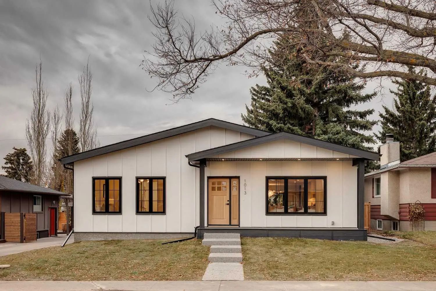 Xxxx Xx Avenue Nw Calgary Alberta T2K0A8 Cambrian Heights Details