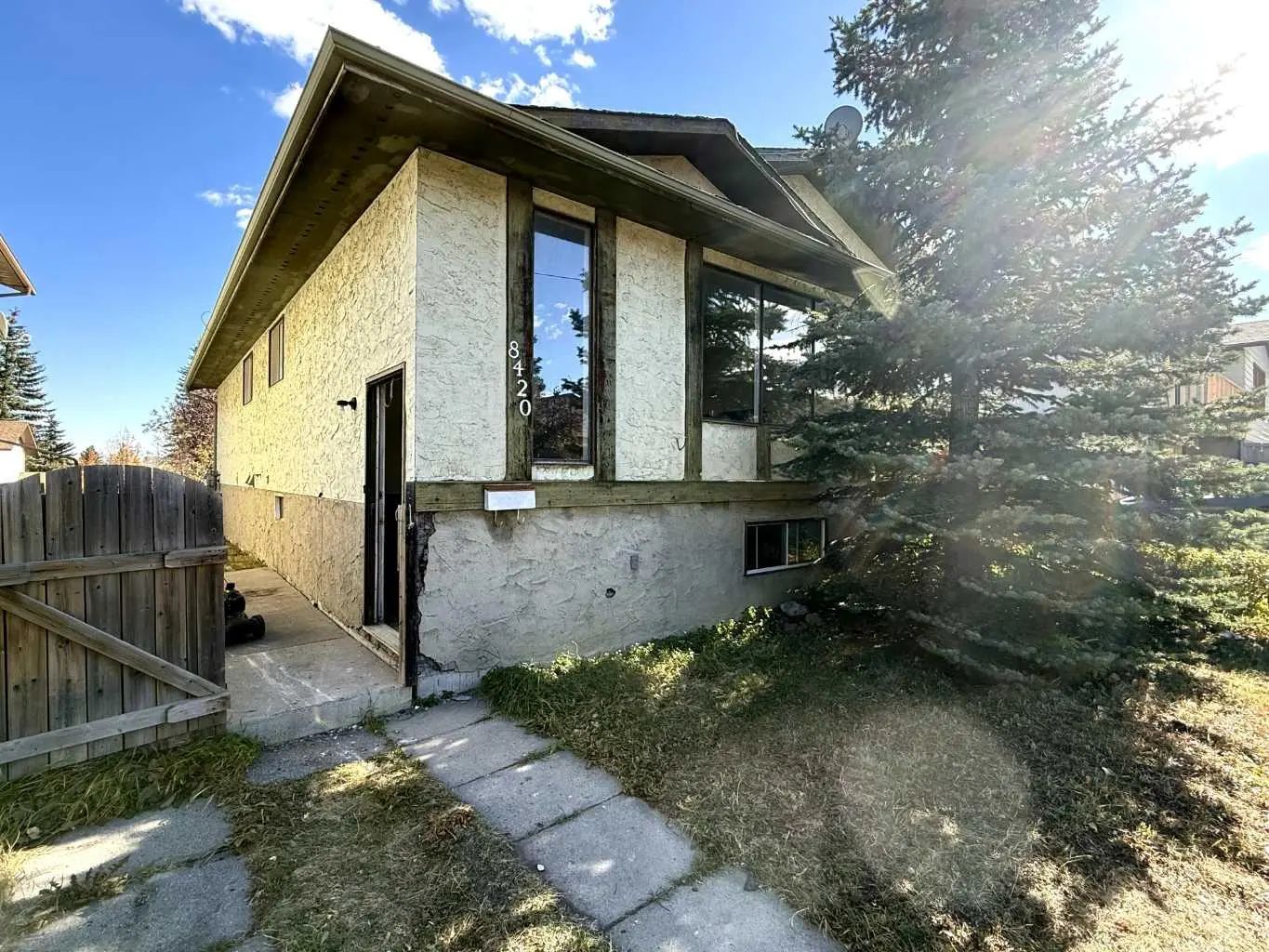 Xxxx Centre Street N Calgary Alberta T3K 1K7 Beddington Heights Details