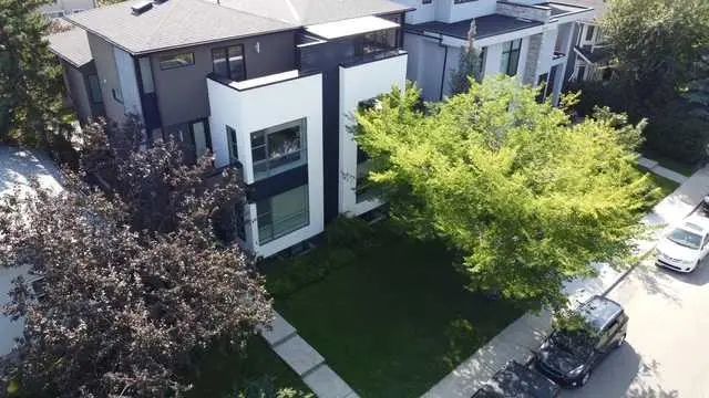 Xxxx X Avenue Nw Calgary Alberta T2N 0K9 West Hillhurst Details