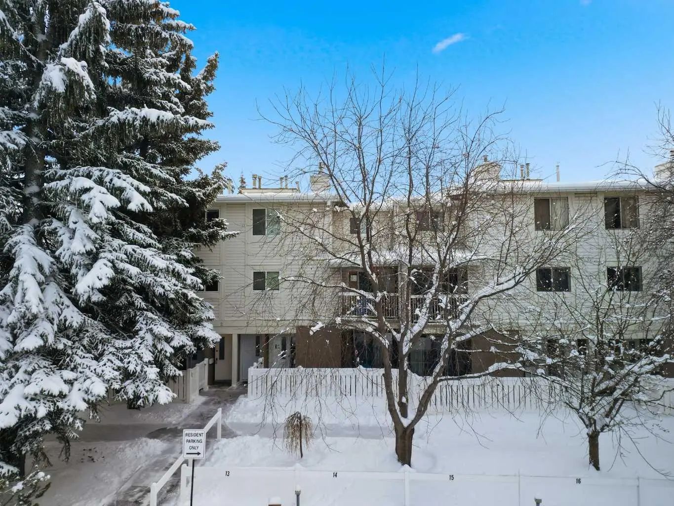 X Xxxx Xx Street Sw Calgary Alberta T3E 6N5 Glenbrook Details