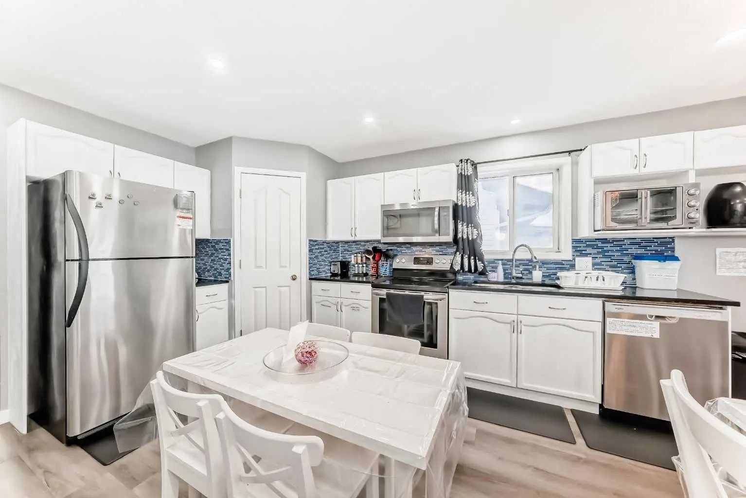 Xxx Applewood Drive Se Calgary Alberta T2A7S1 Applewood Park Details