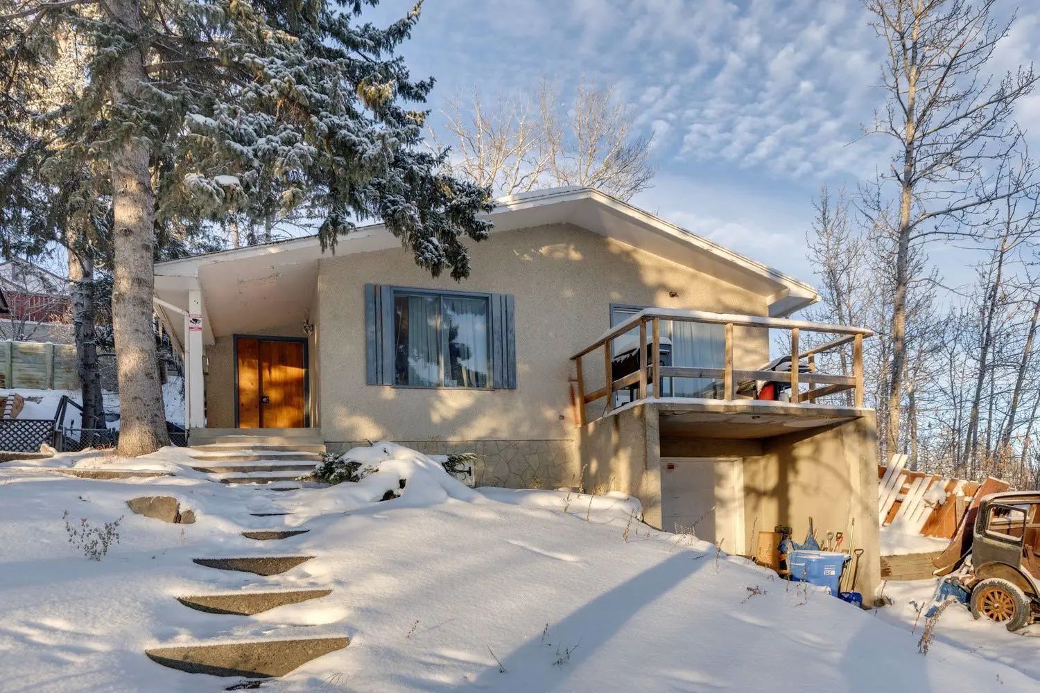 Xxxx X Street Ne Calgary Alberta T2E 3L8 Highland Park Details