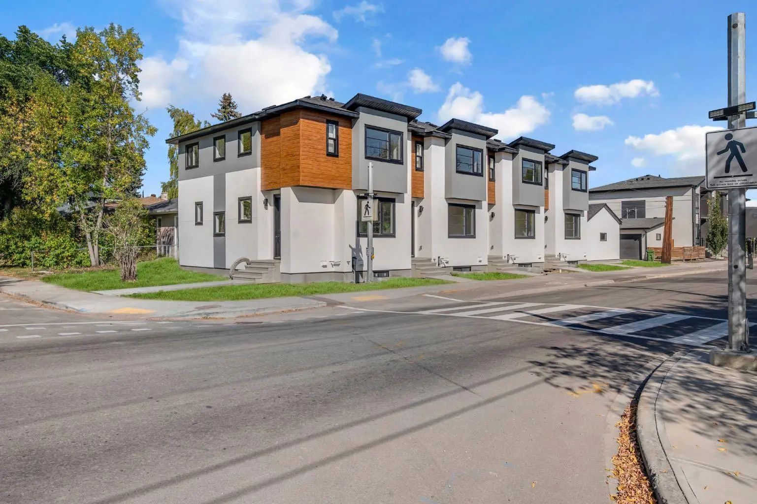 Xxxx Xx Avenue Nw Calgary Alberta T2M3T6 Capitol Hill Details