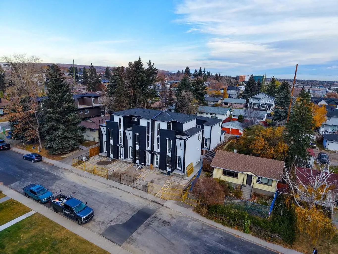 Xxx Xx Avenue Ne Calgary Alberta T2E 2G7 Highland Park Details