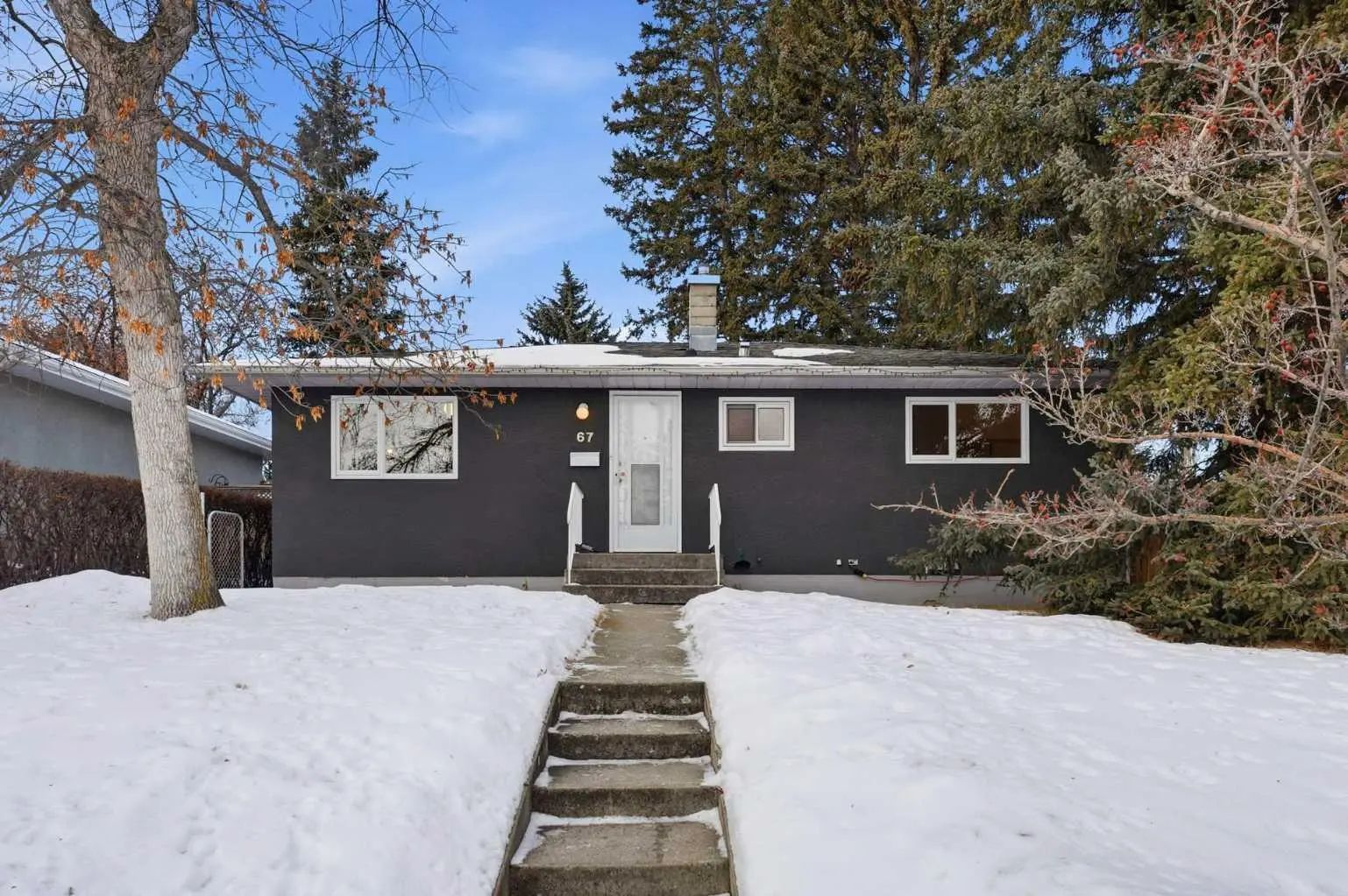 Xx Woodlark Drive Sw Calgary Alberta T3C 3H6 Wildwood Details