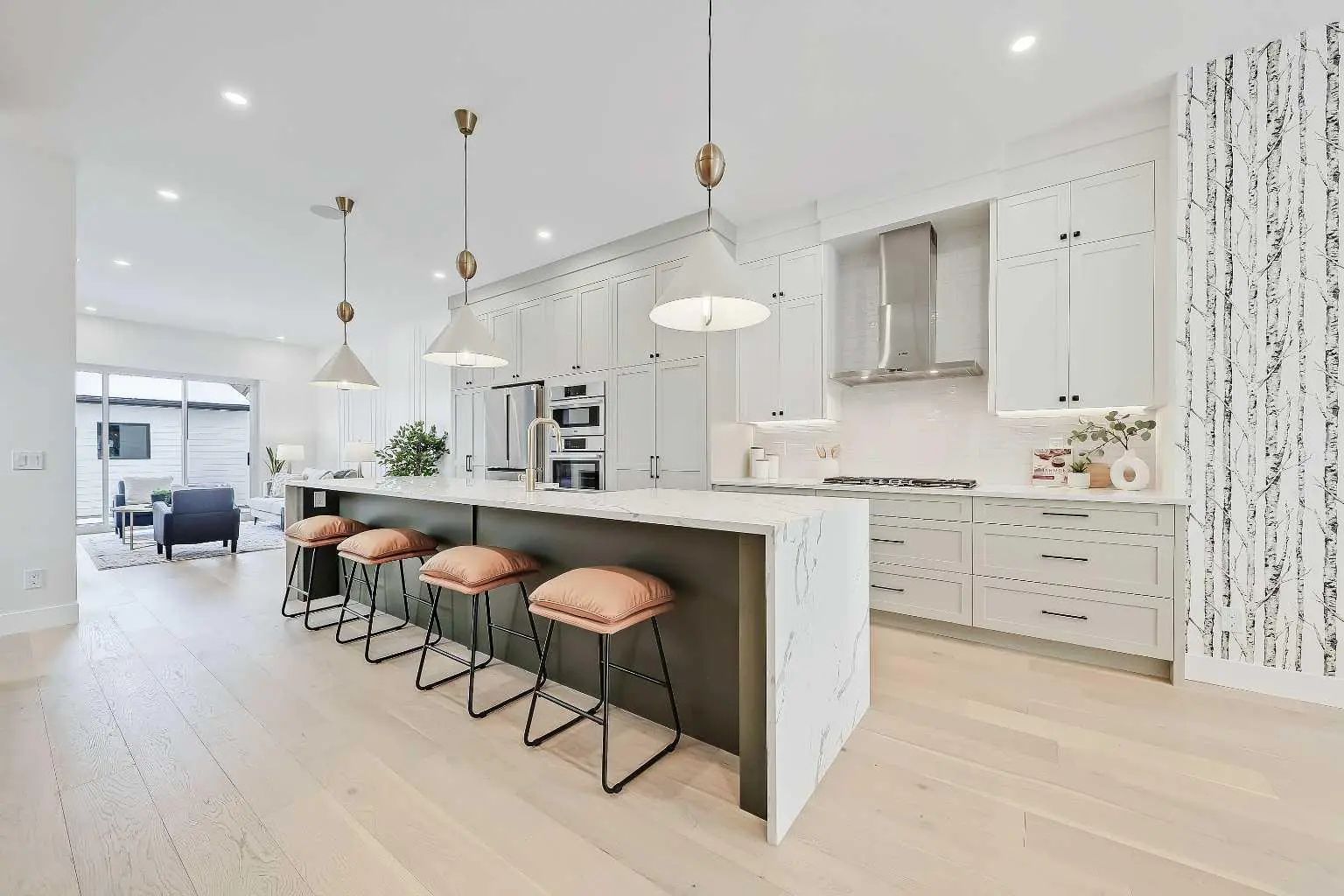Xxxx Xx Avenue Nw Calgary Alberta T2M 1B3 Capitol Hill Details