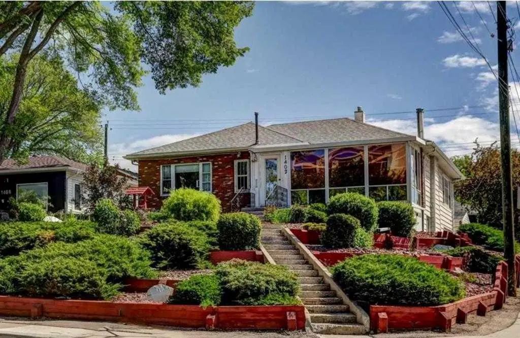 Xxxx Crescent Road Nw Calgary Alberta T2M 4B1 Rosedale Details