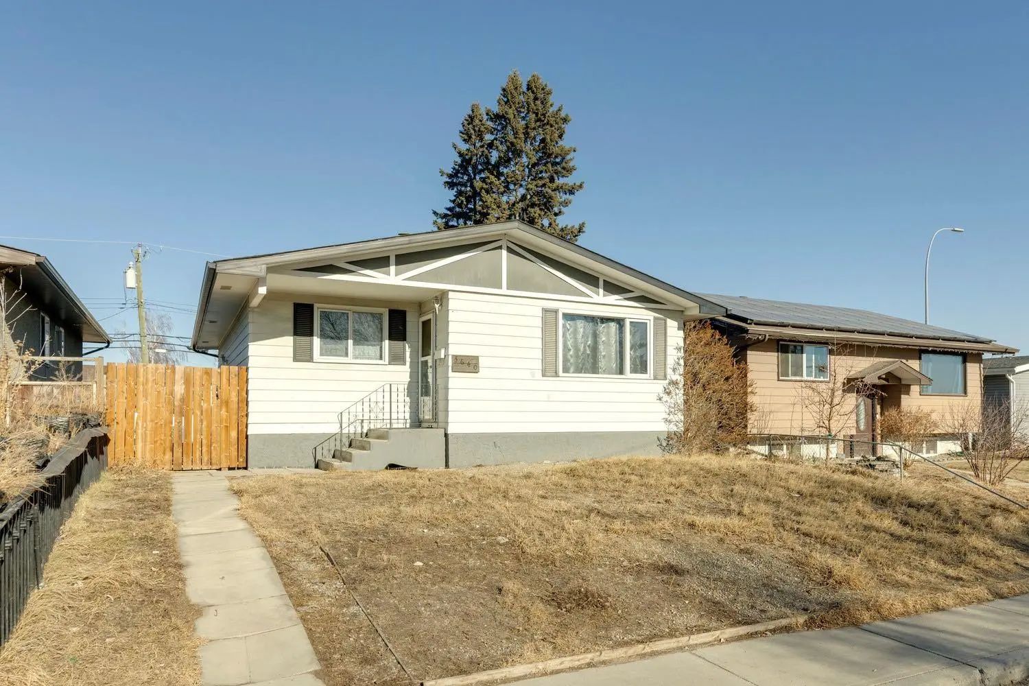 Xxxx Dover Ridge Drive Se Calgary Alberta T2B 2B4 Dover Details
