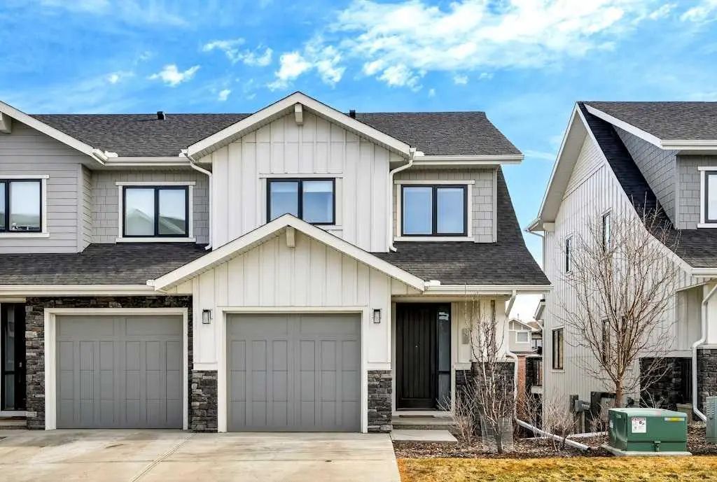 Xxx Crestridge Common Sw Calgary Alberta T3B 6J5 Crestmont Details