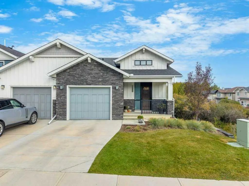 Xxxxx Crestmont Boulevard Sw Calgary Alberta T3B 6J5 Crestmont Details