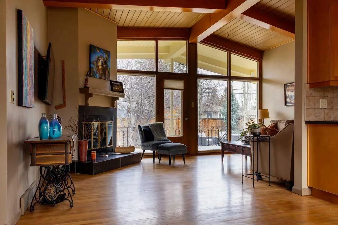 Xx Westover Drive Sw Calgary Alberta T3C2S6 Westgate Details