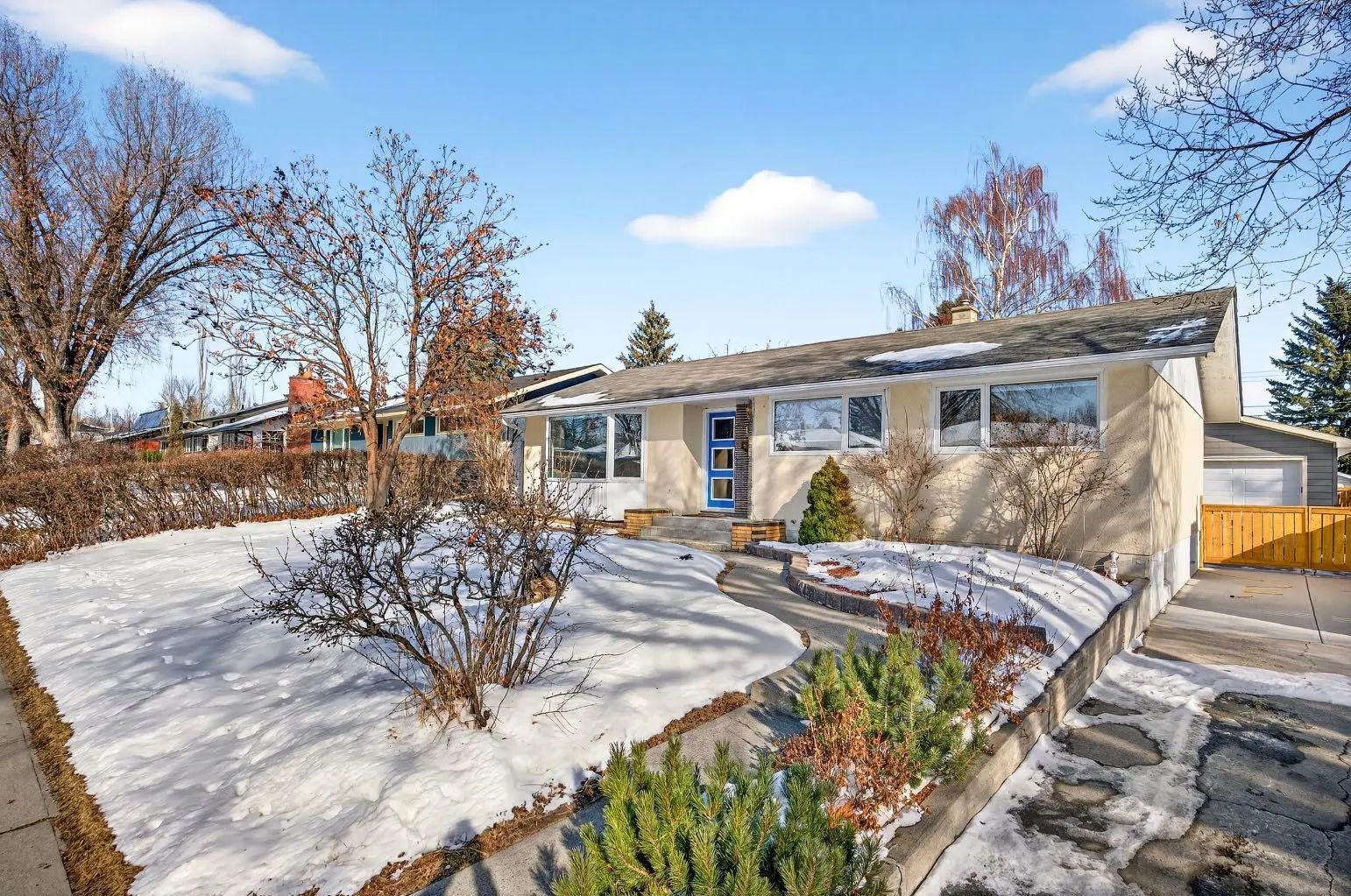 Xxx Windermere Road Sw Calgary Alberta T3C 3K8 Wildwood Details