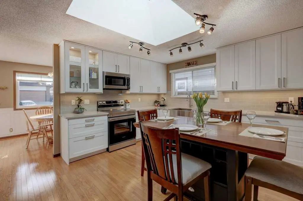 Xx Bermondsey Way Nw Calgary Alberta T3K 1V5 Beddington Heights Details