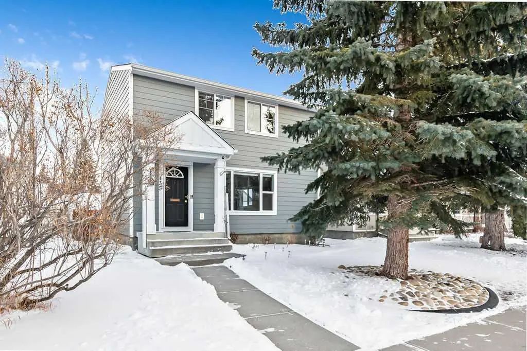 Xxx Amiens Crescent Sw Calgary Alberta T2T 6E7 Garrison Woods Details