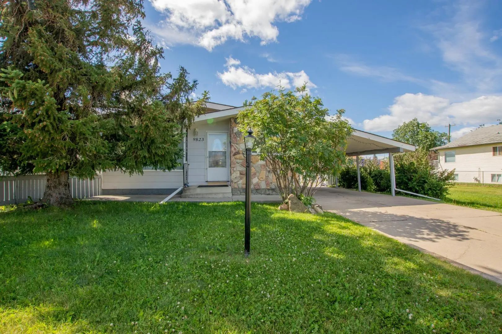 Xxxx Xx Avenue  Grande Prairie Alberta T8V 0L8 Highland Park Details