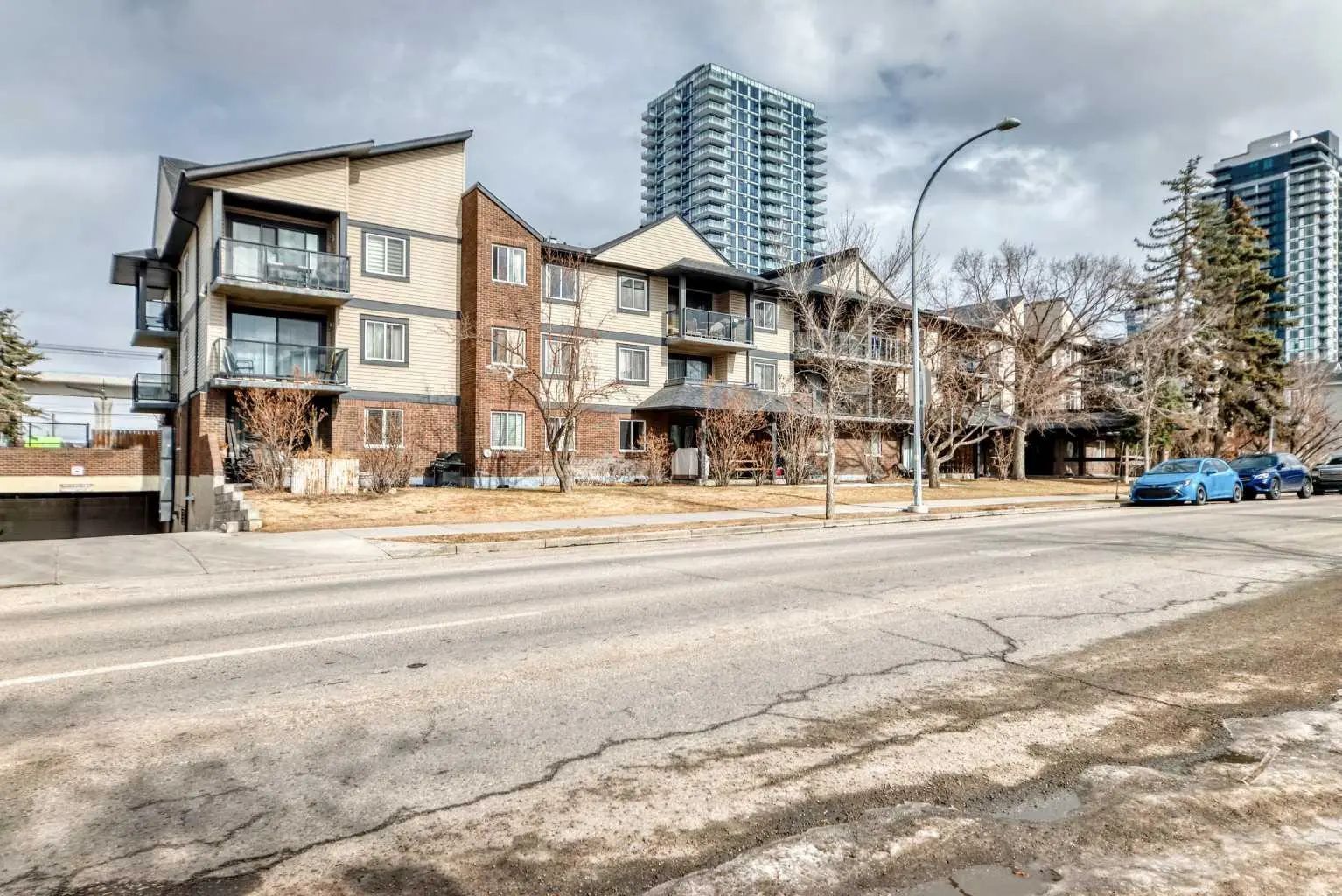 Xxx Xxxx Xx Avenue Sw Calgary Alberta T3C 0N2 Sunalta Details