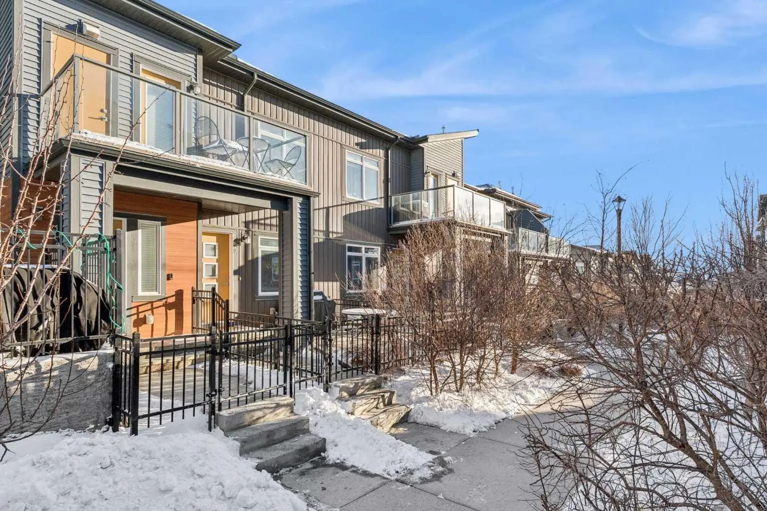 Xx Sage Bluff Circle Nw Calgary Alberta T3R 1T5 Sage Hill Details