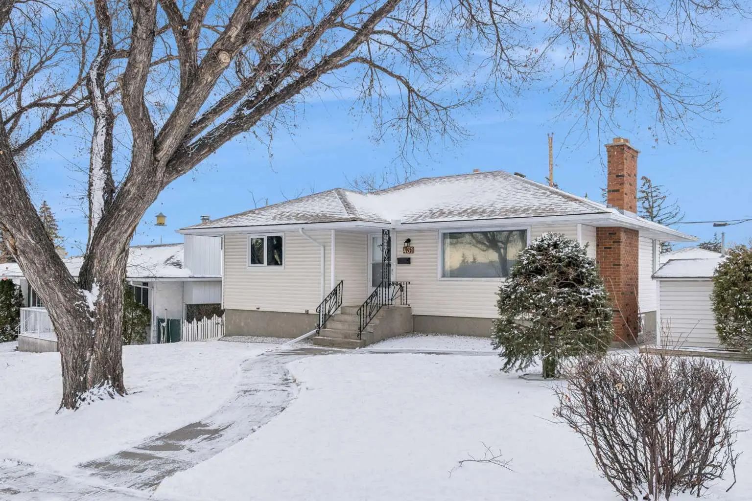 Xxx Thornhill Place Nw Calgary Alberta T3K2S6 Thorncliffe Details