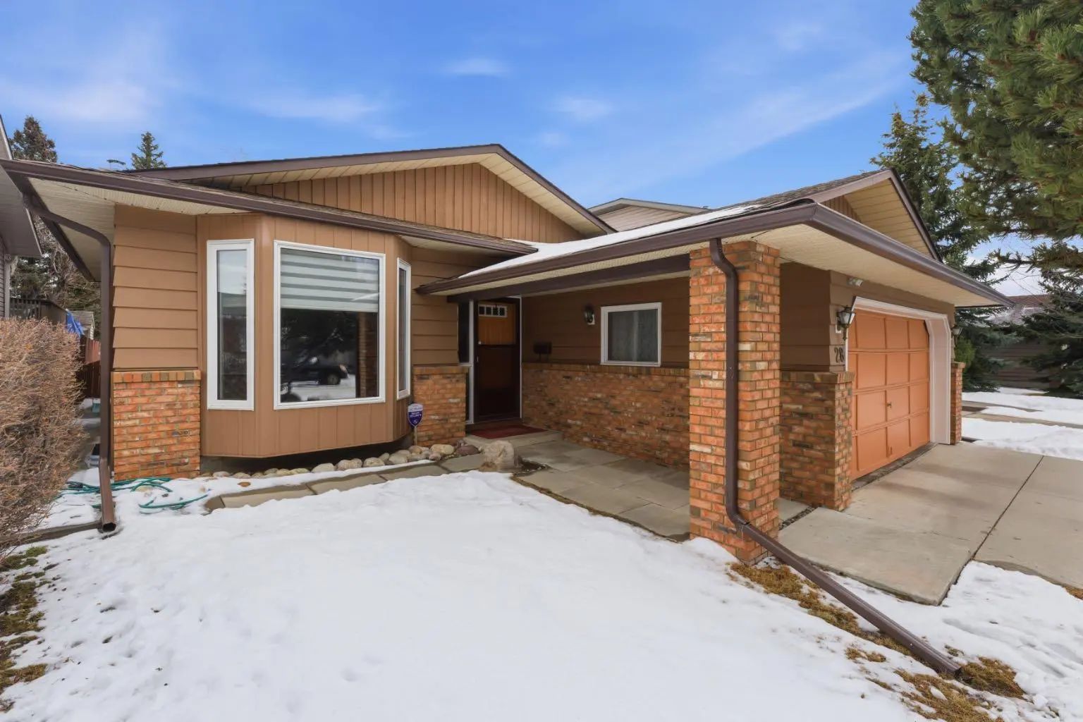 Xx Woodstock Way Sw Calgary Alberta T2W 5X3 Woodlands Details