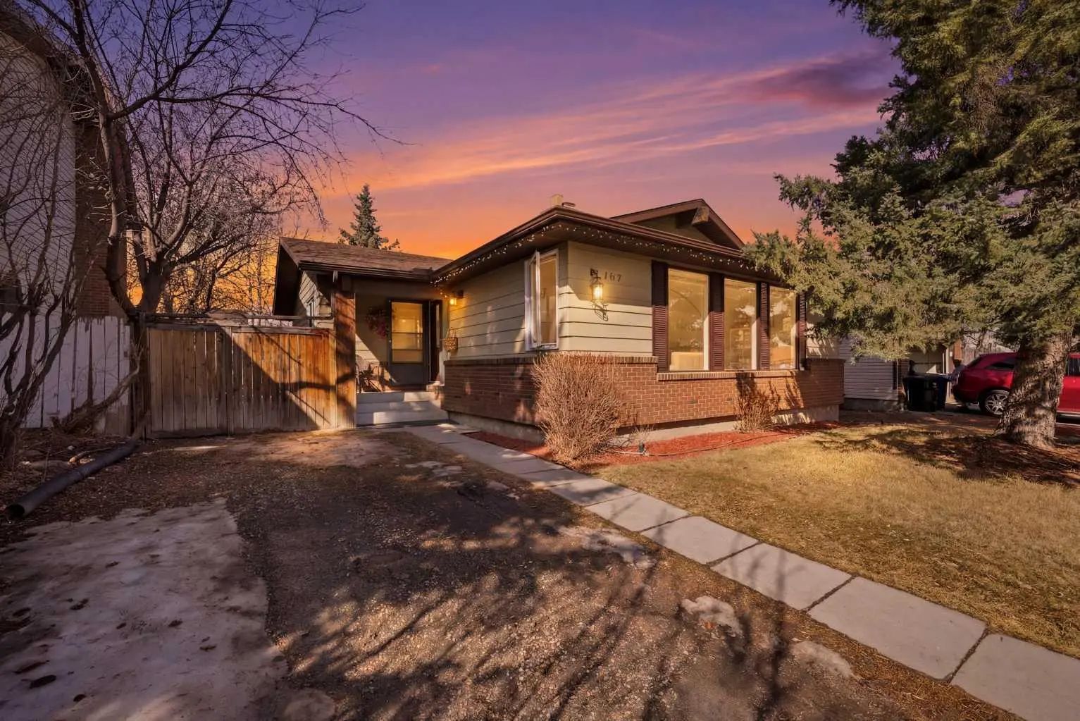 Xxx Wood Oak Way Sw Calgary Alberta T2W 3R3 Woodlands Details