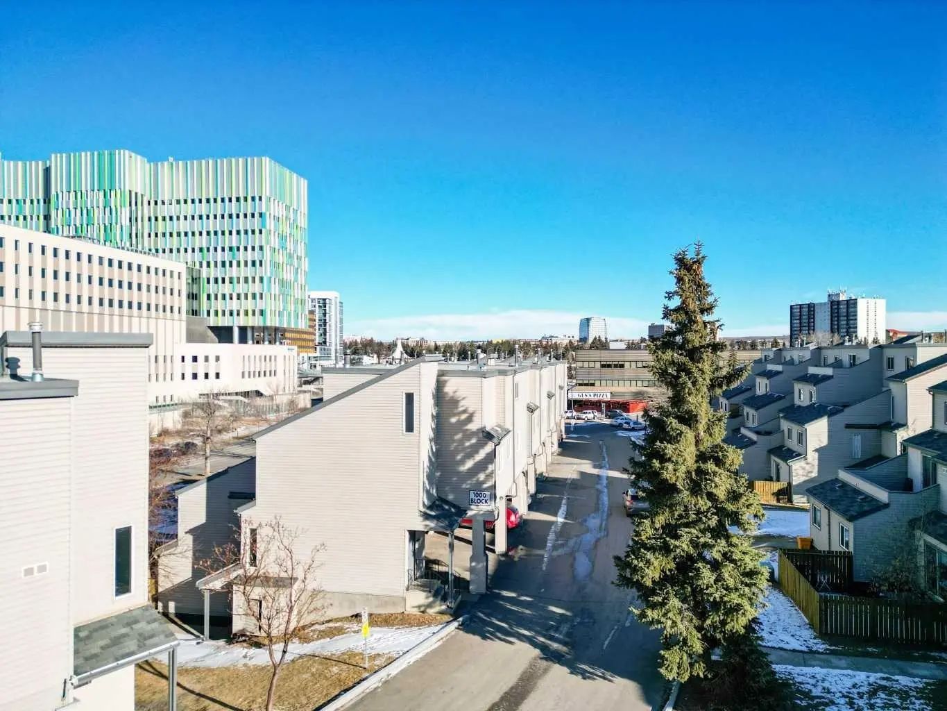 Xxxx, Xxxx Xx Street Nw Calgary Alberta T2N 4M1 St Andrews Heights Details