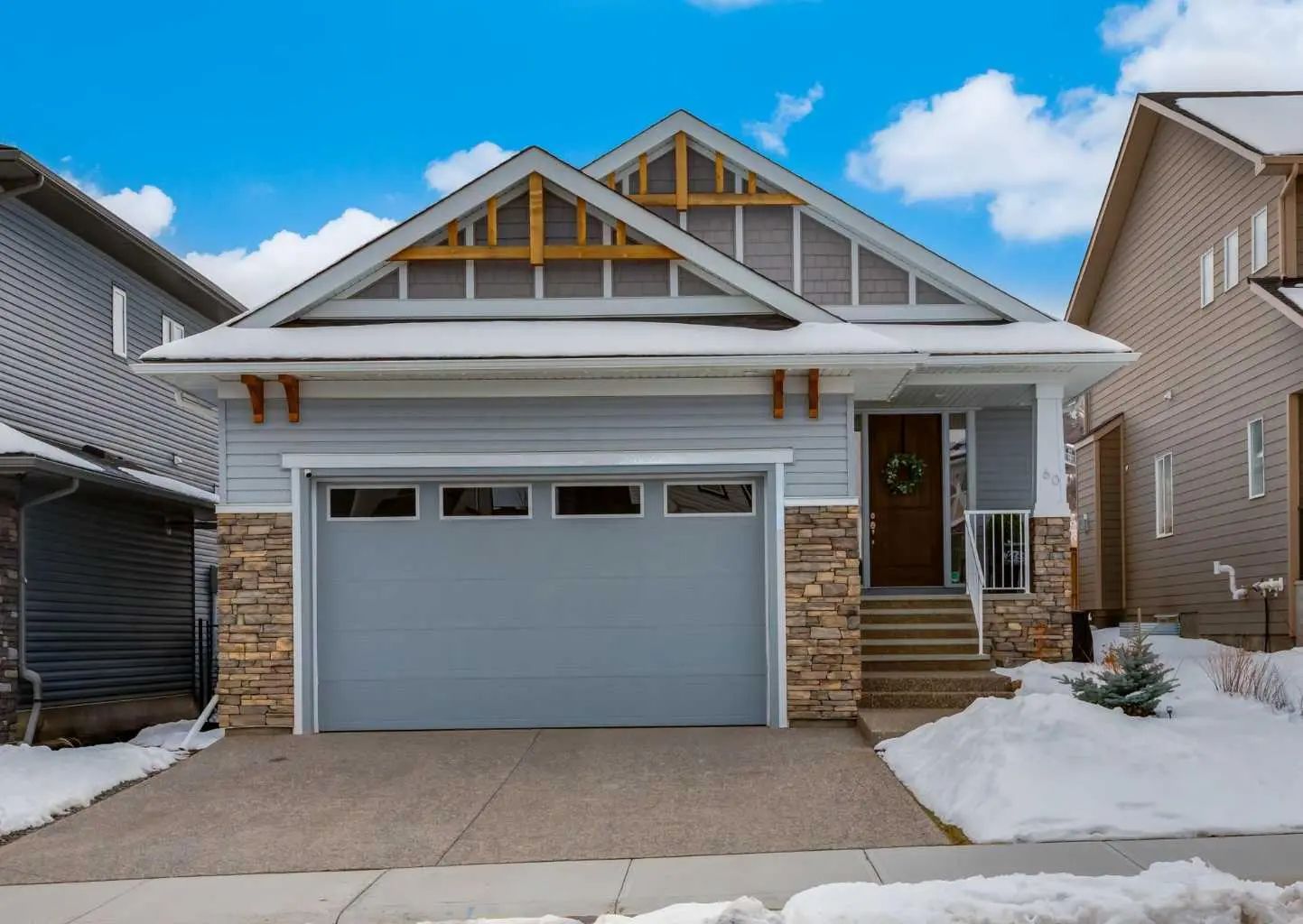 Xx Crestbrook View Sw Calgary Alberta T3L 6G7 Crestmont Details