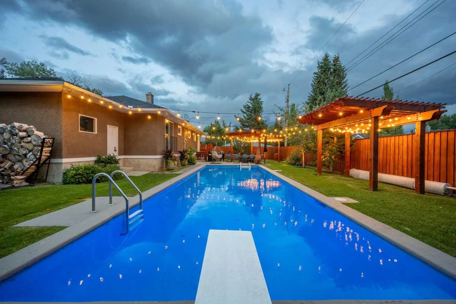 Xx Wilshire Place Sw Calgary Alberta T3C 3B9 Wildwood Details