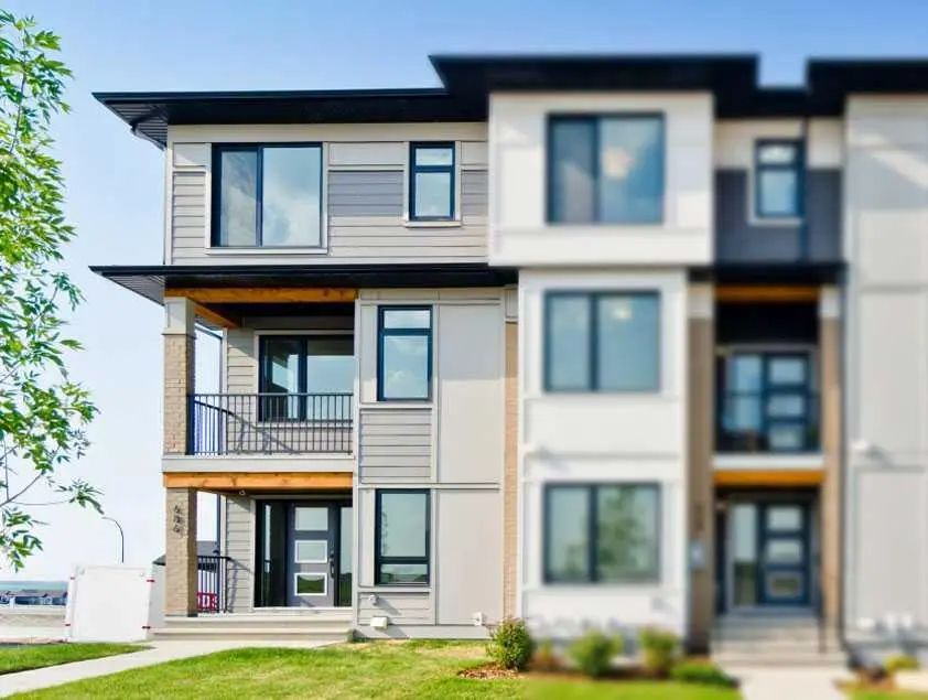 Xx Wild Rose Way Se Calgary Alberta T3M 4A2 Ricardo Ranch Details