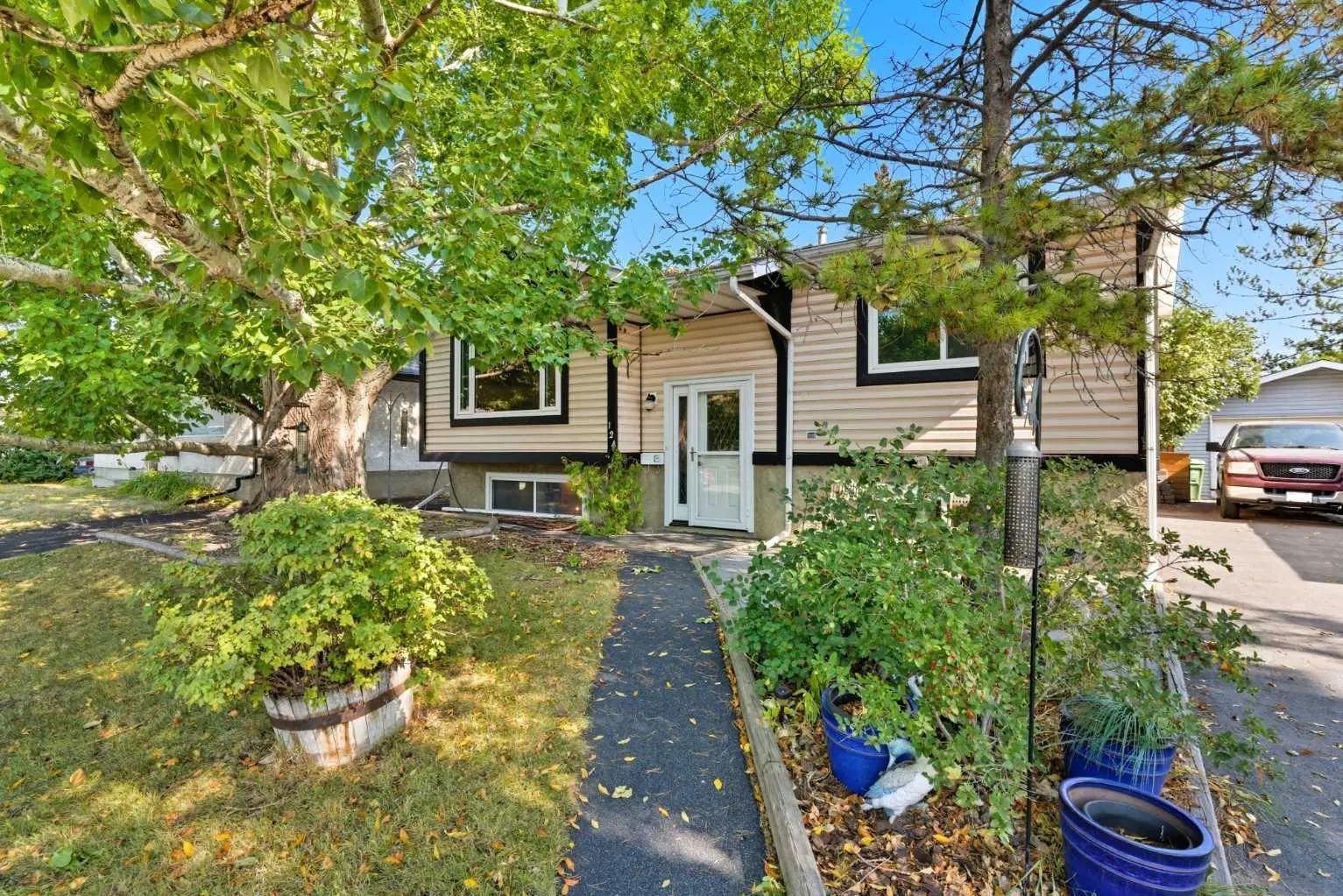 Xxx Lynnbrook Road Se Calgary Alberta T2C 1S6 Ogden Details