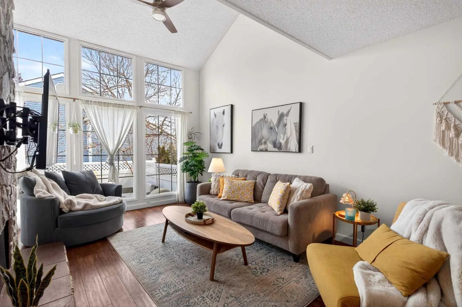 Xx Xx Berwick Crescent Nw Calgary Alberta T3K1Y7 Beddington Heights Details