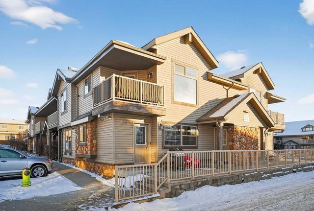 105, 23 Everridge Square Southwest, Calgary