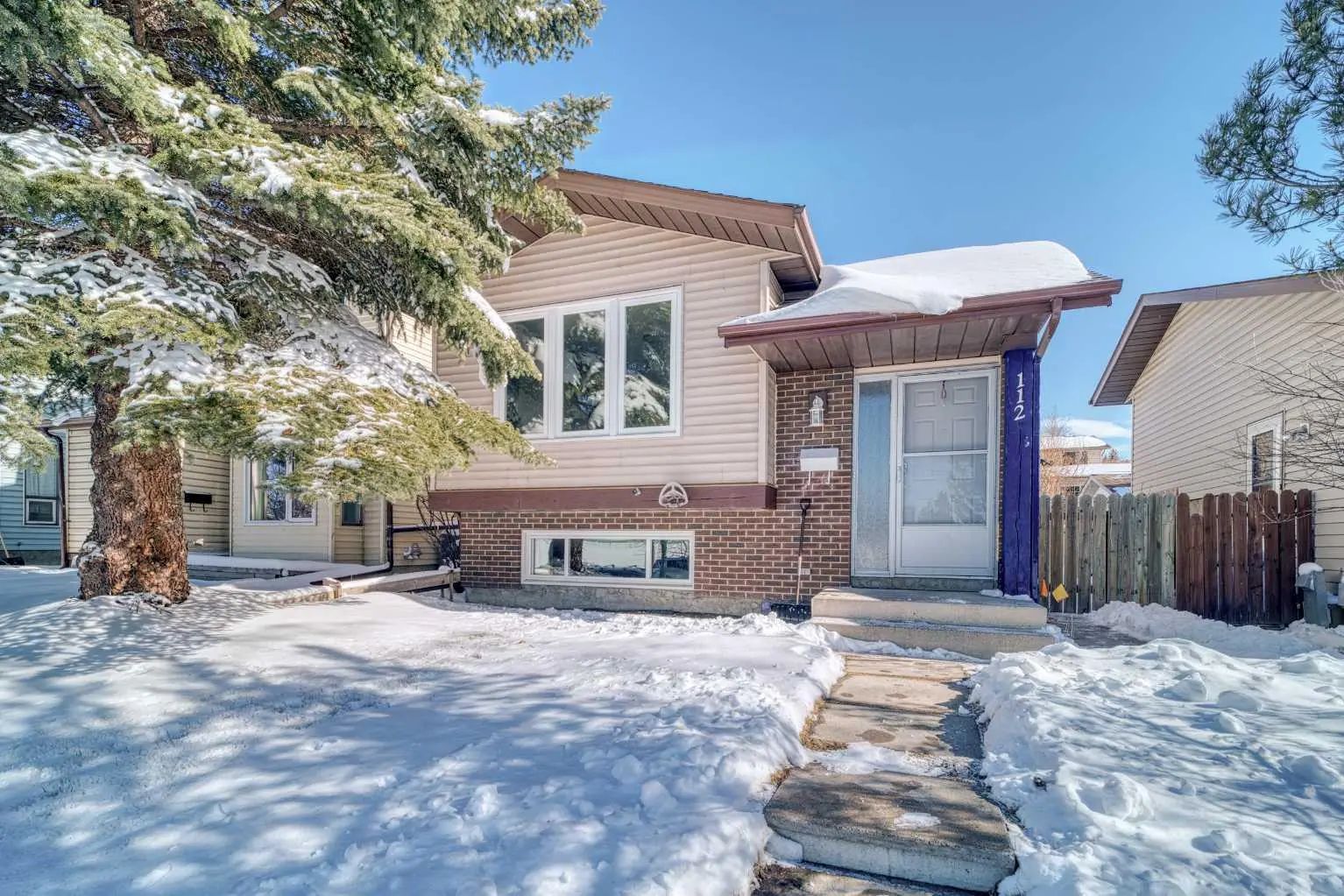 Xxx Edgedale Way  Calgary Alberta T3A 2P9 Edgemont Details