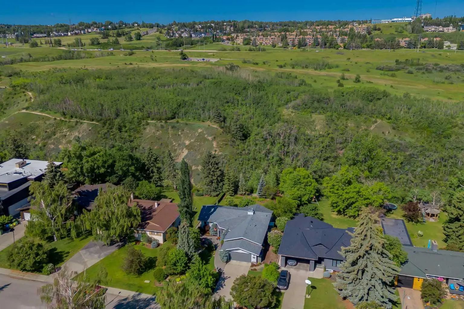 Xxx Wildwood Drive Sw Calgary Alberta T3C3E4 Wildwood Details