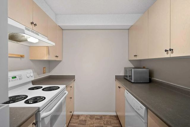 3223, 16320 24 Street Southwest, Calgary