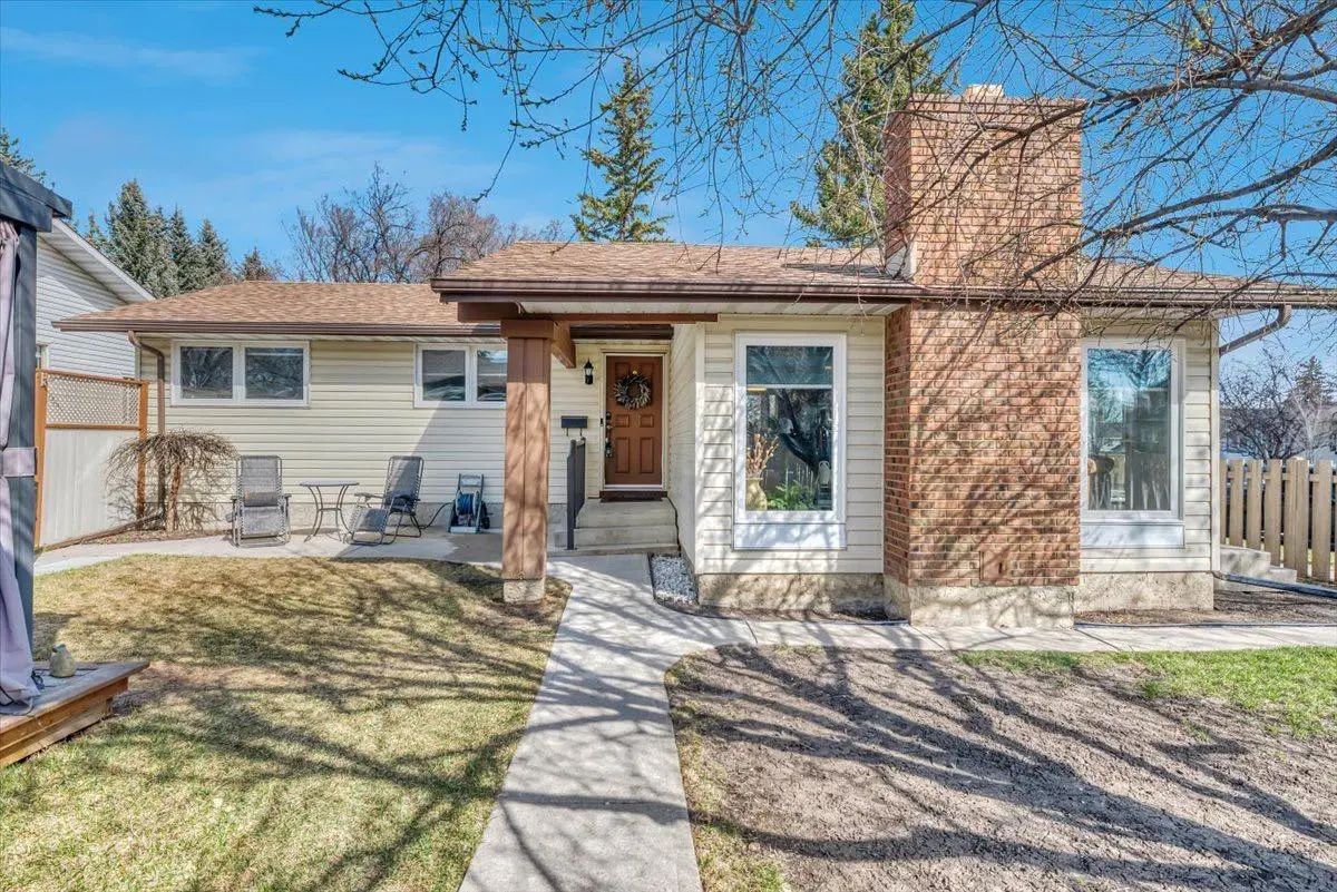 Xxxxx Woodview Road Sw Calgary Alberta T2W 2Y6 Woodlands Details